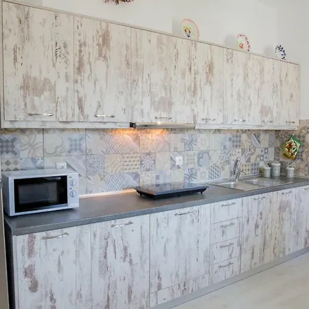 Stone Apartament