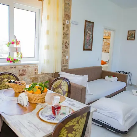 Stone Apartament