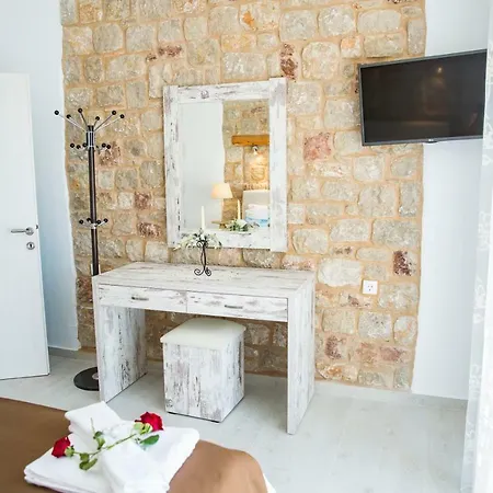 Stone Daire